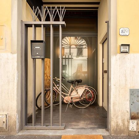 Via Cimabue 8B - Florence Charming Apartments - Metropolitan Loft In Florence - 20 Minute Walk To City Center - Excellent Base For Exploring - Less Than 5 Minute Walk To The Supermarket - Amazing Bakery On The Corner Buitenkant foto