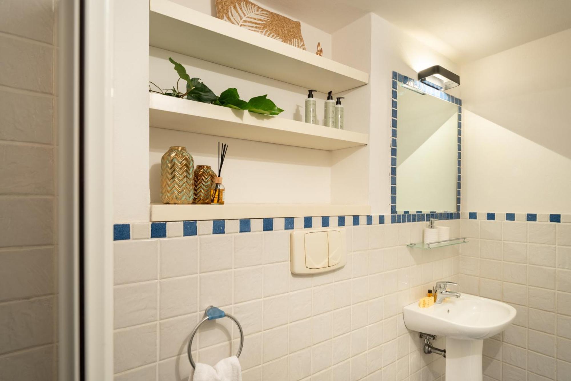 Via Cimabue 8B - Florence Charming Apartments - Metropolitan Loft In Florence - 20 Minute Walk To City Center - Excellent Base For Exploring - Less Than 5 Minute Walk To The Supermarket - Amazing Bakery On The Corner Buitenkant foto